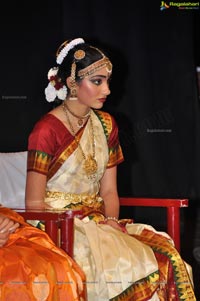 Chivukula Radha Sri Kalyani Bharatanatyam Stills