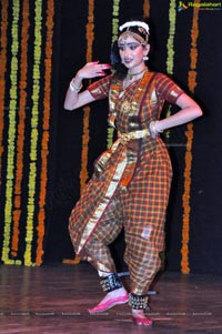 Chivukula Radha Sri Kalyani Bharatanatyam Stills