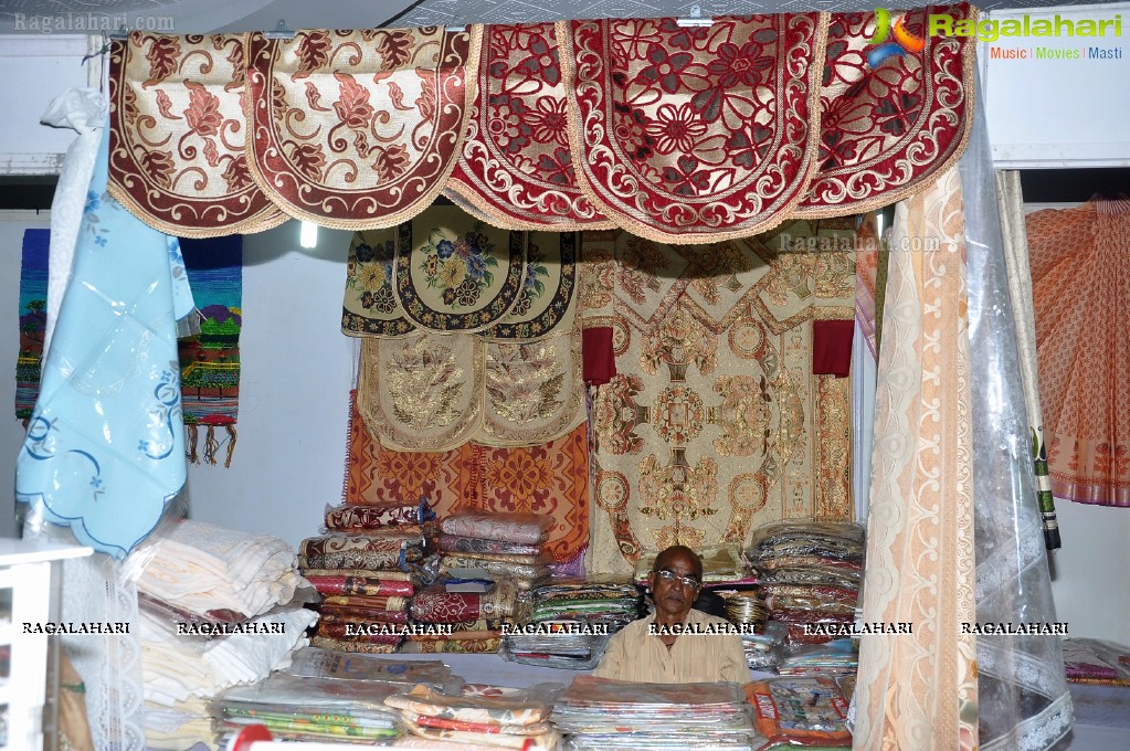 Garvi-Gurjari - Handicrafts and Handlooms Exhibition, Hyderabad