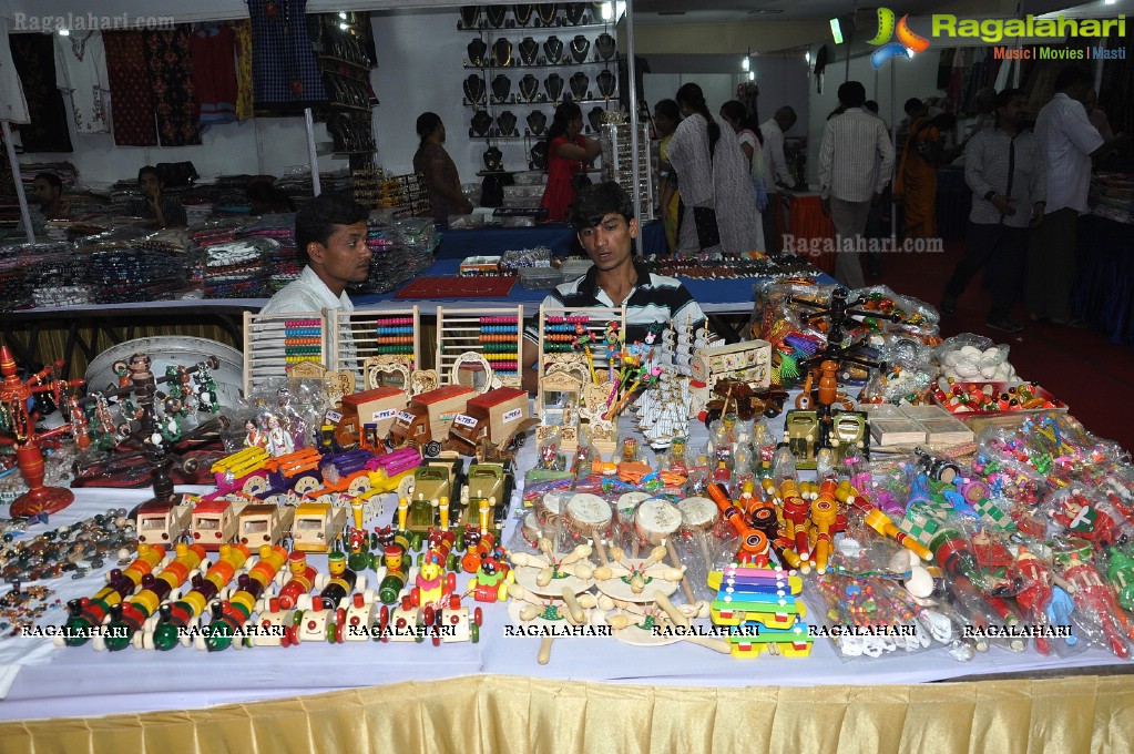 Garvi-Gurjari - Handicrafts and Handlooms Exhibition, Hyderabad