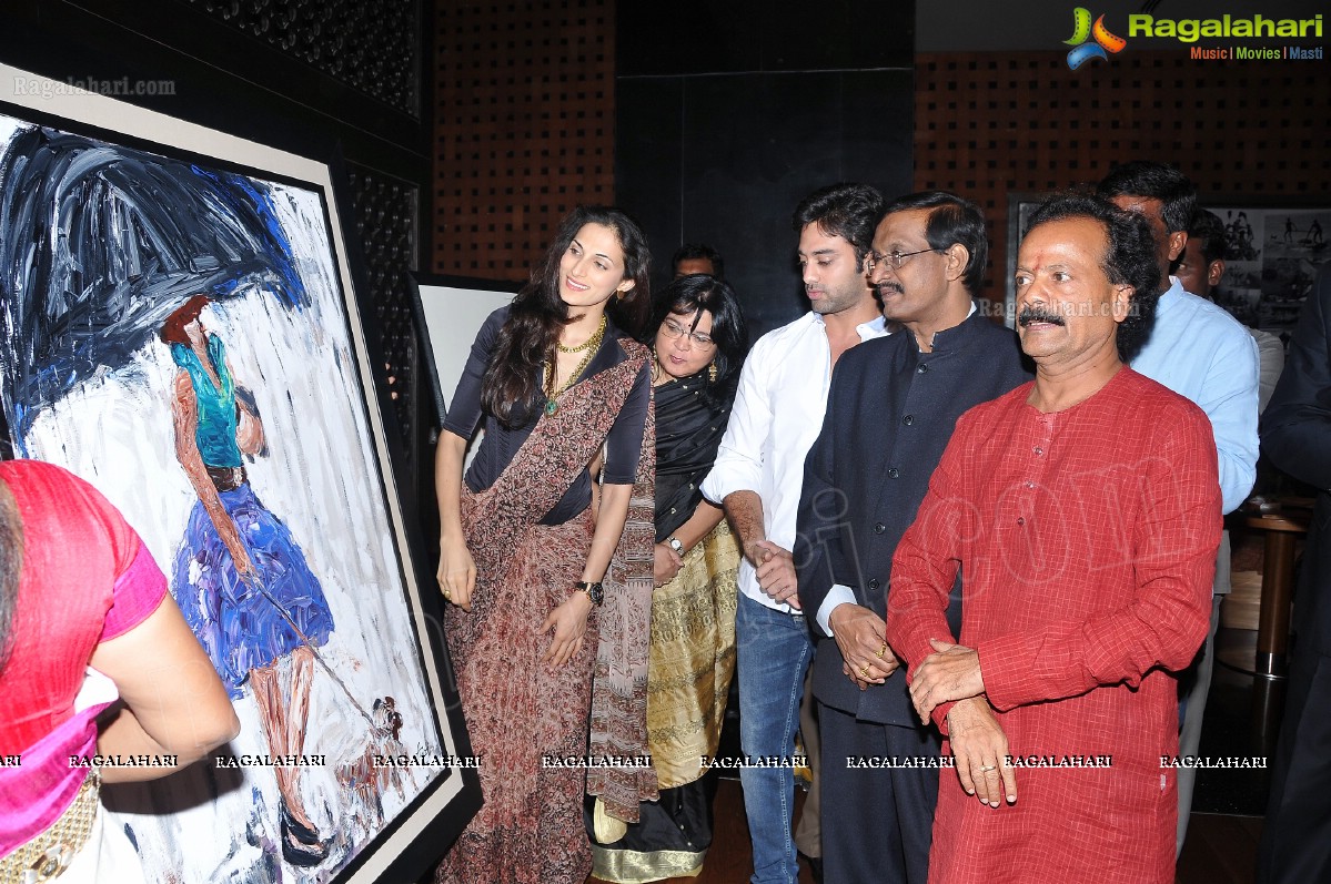 Hari Srinivas Painting Exhibition at Novotel