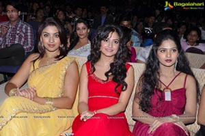 Heroines at Santosham South Indian Film Awards 2012