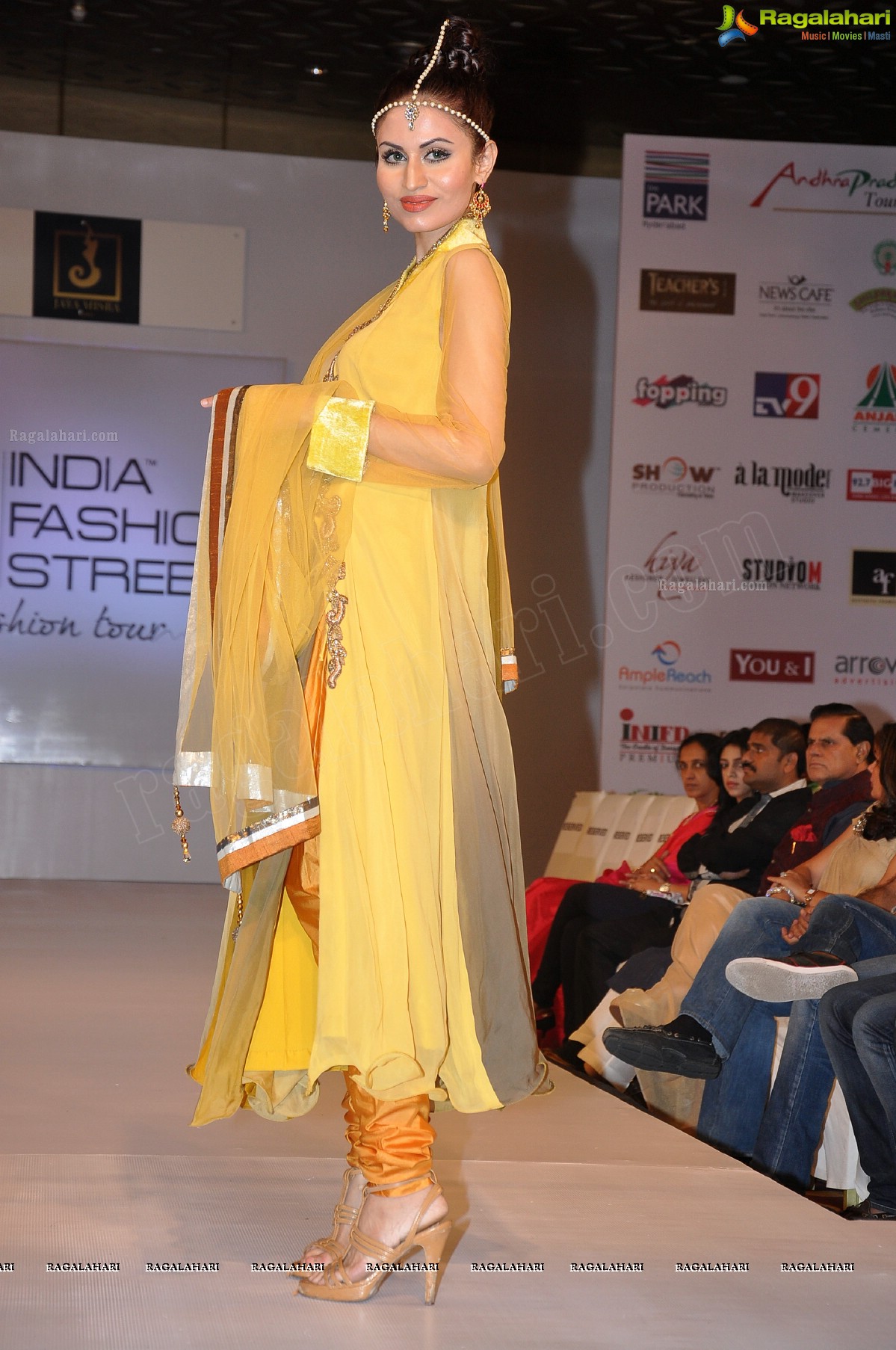 India Fashion Street - Fashion Tour 2012 (Day 1)