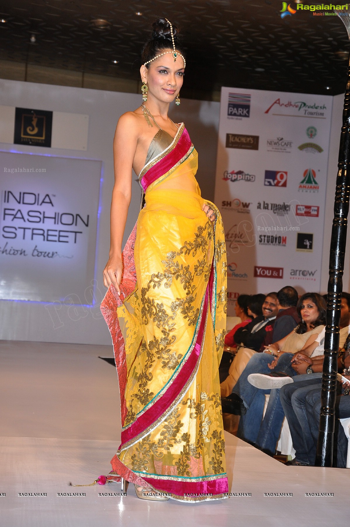 India Fashion Street - Fashion Tour 2012 (Day 1)