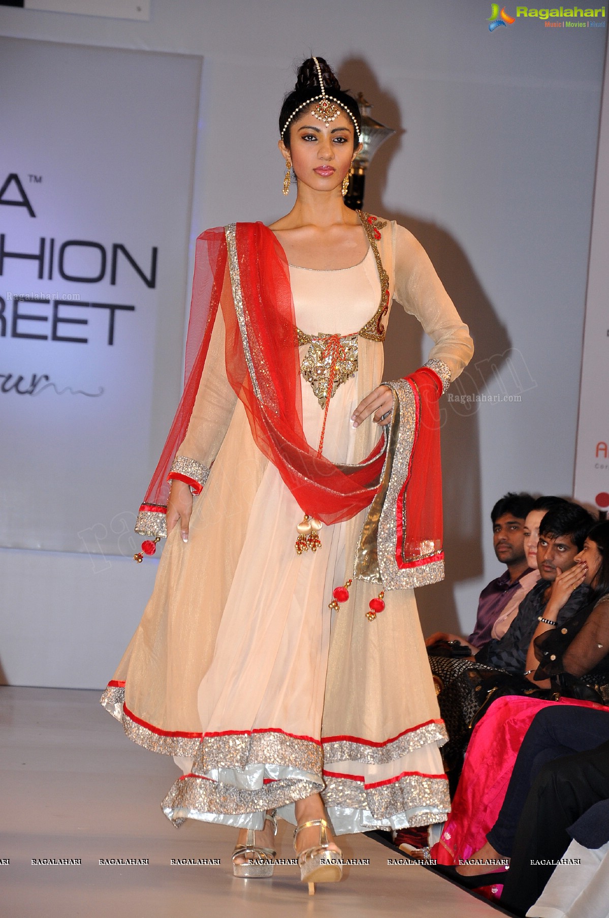 India Fashion Street - Fashion Tour 2012 (Day 1)