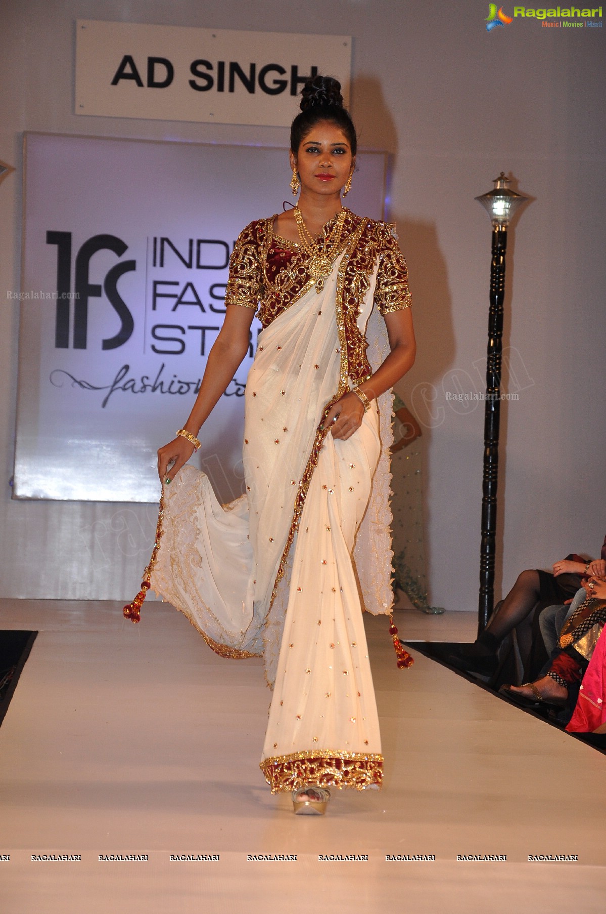 India Fashion Street - Fashion Tour 2012 (Day 1)