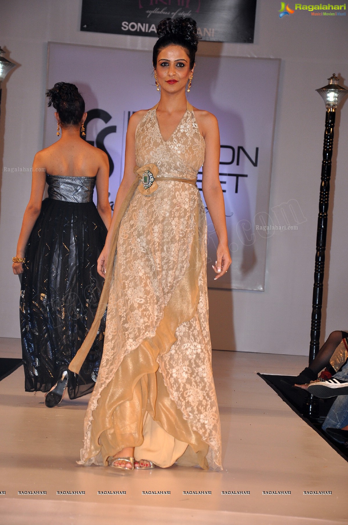 India Fashion Street - Fashion Tour 2012 (Day 1)