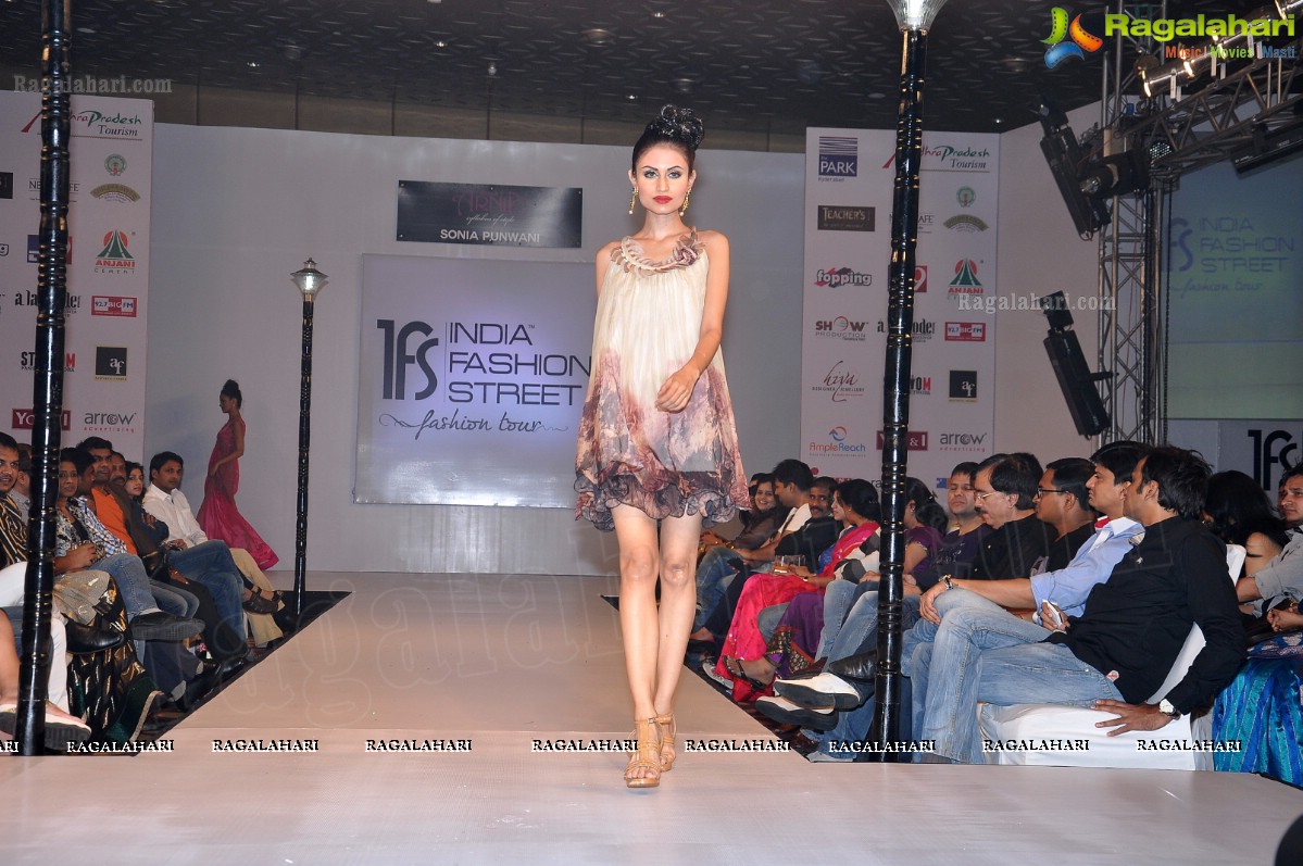 India Fashion Street - Fashion Tour 2012 (Day 1)