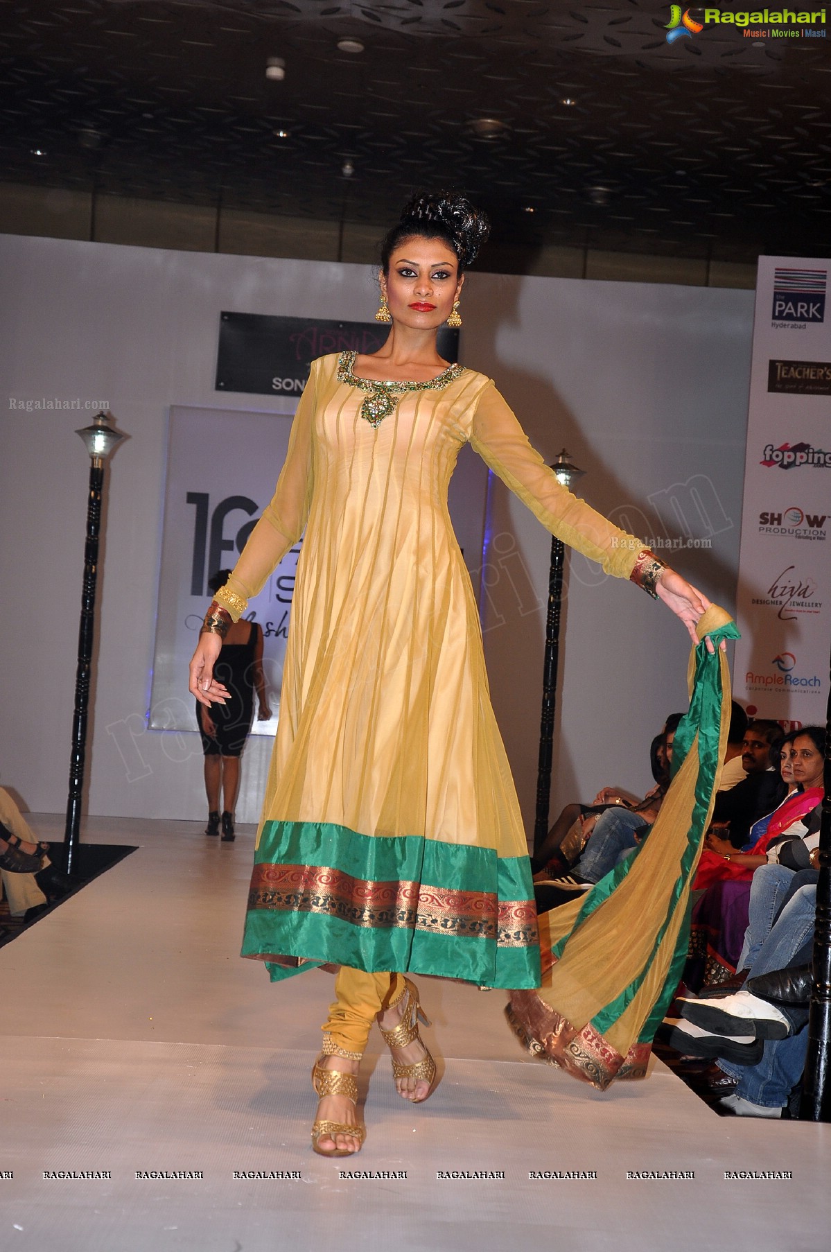 India Fashion Street - Fashion Tour 2012 (Day 1)