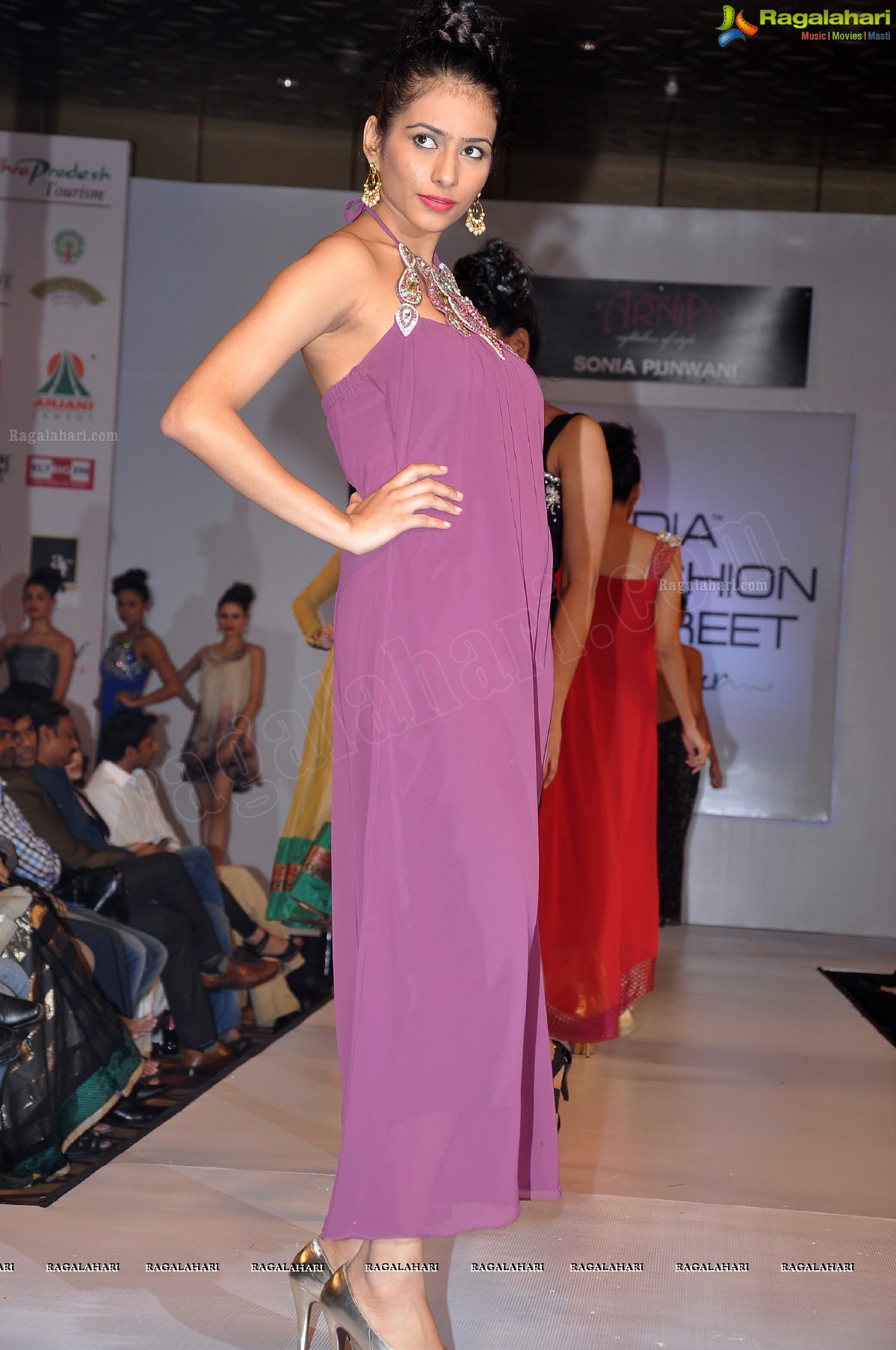 India Fashion Street - Fashion Tour 2012 (Day 1)