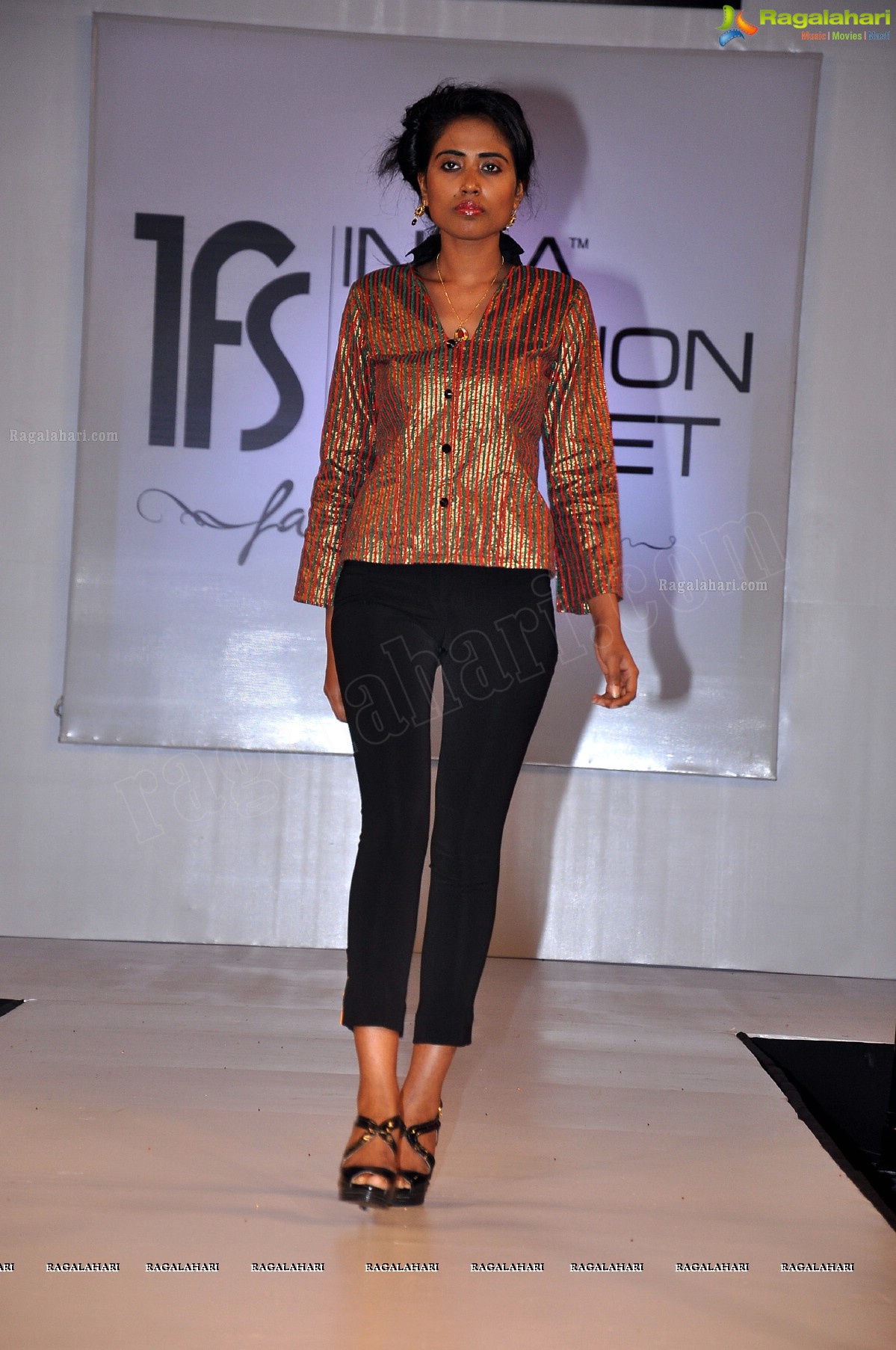 India Fashion Street - Fashion Tour 2012 (Day 1)