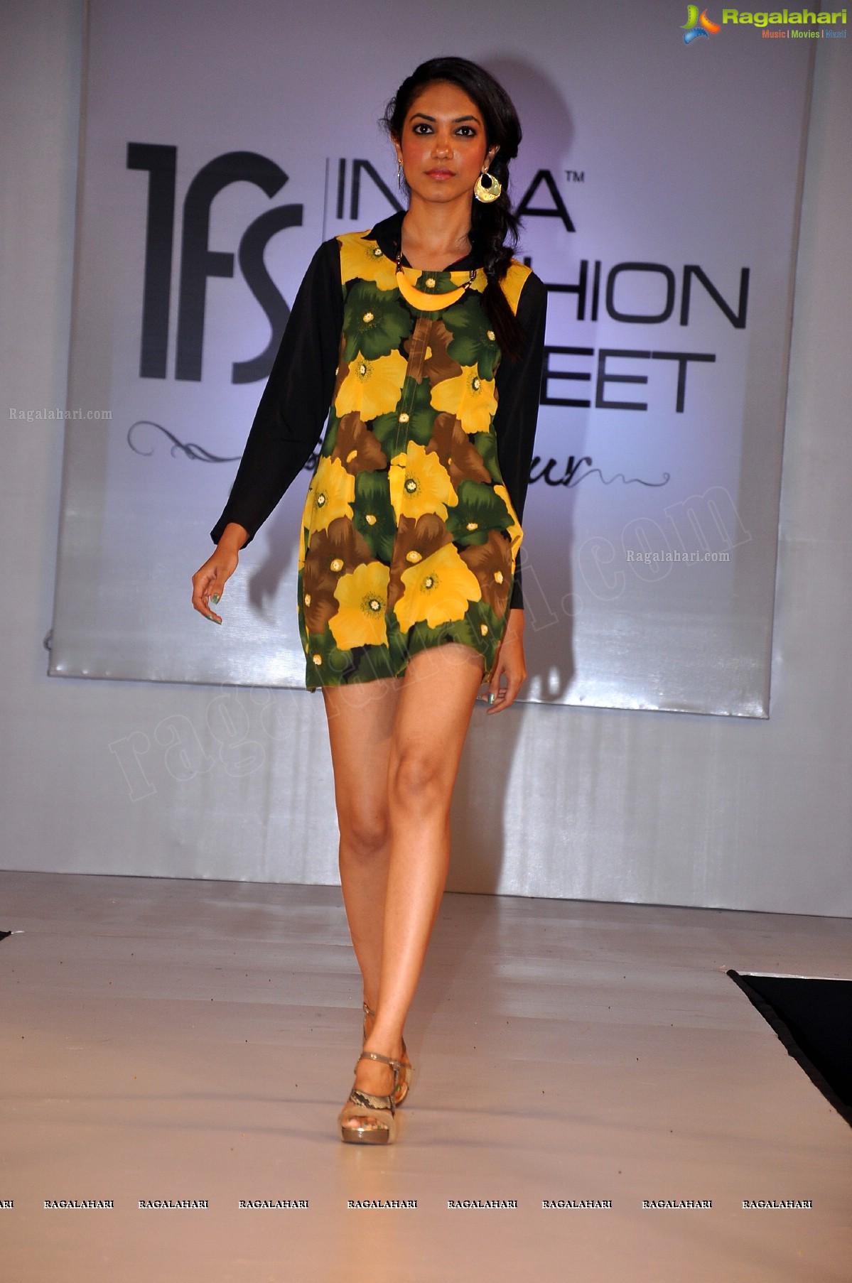 India Fashion Street - Fashion Tour 2012 (Day 1)
