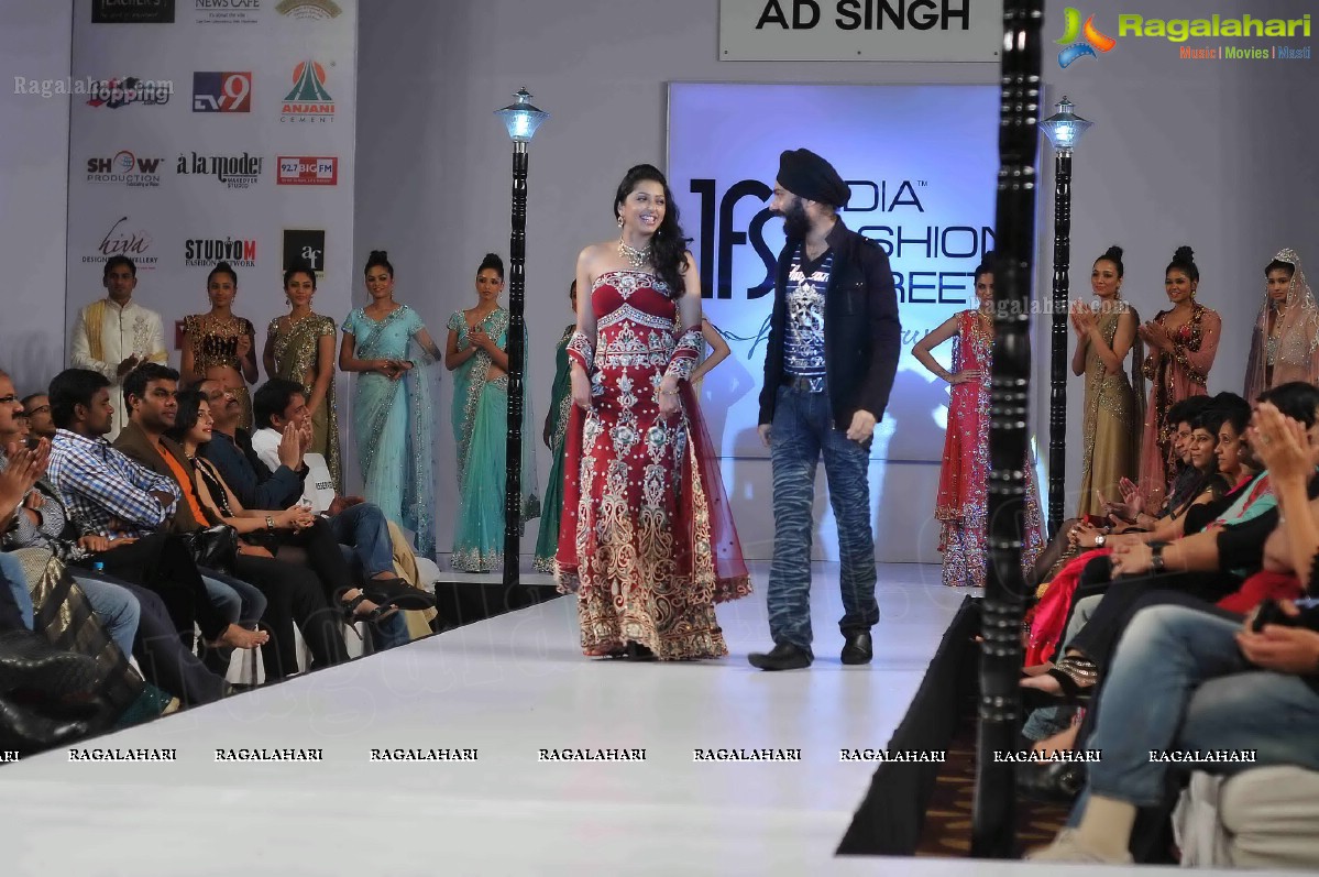 India Fashion Street - Fashion Tour 2012 (Day 1)