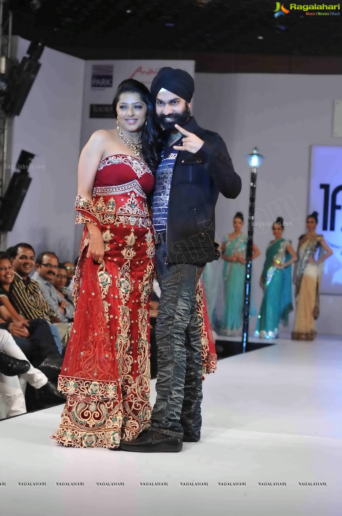 India Fashion Street - Fashion Tour 2012 (Day 1)