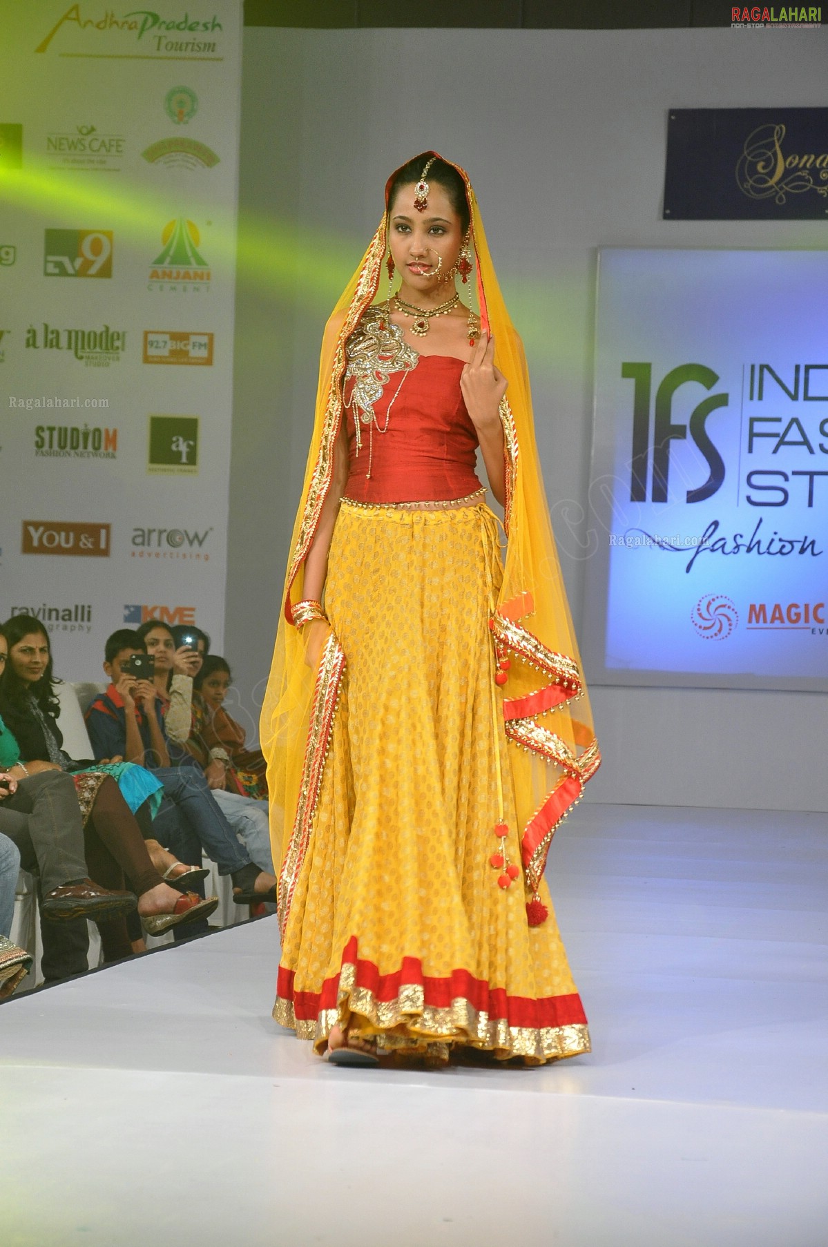 India Fashion Street - Fashion Tour 2012 (Day 2)