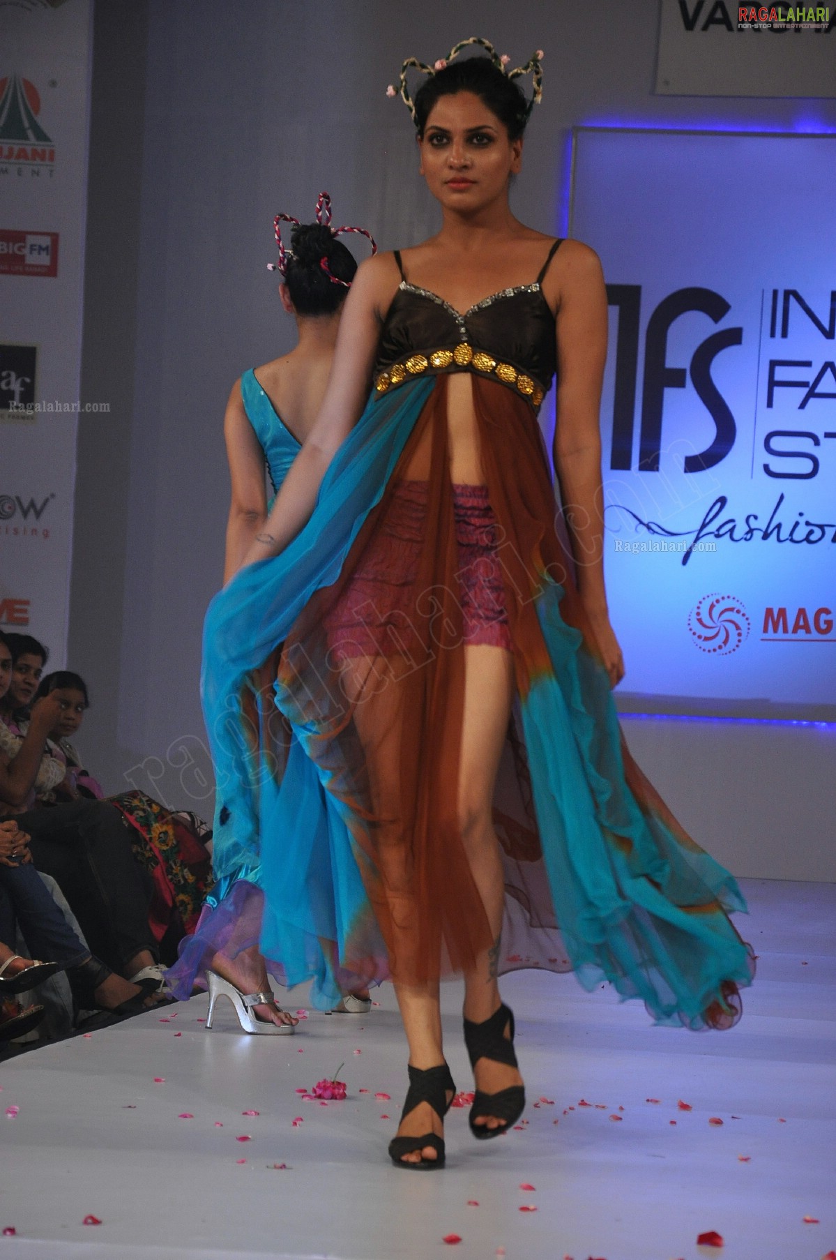 India Fashion Street - Fashion Tour 2012 (Day 2)