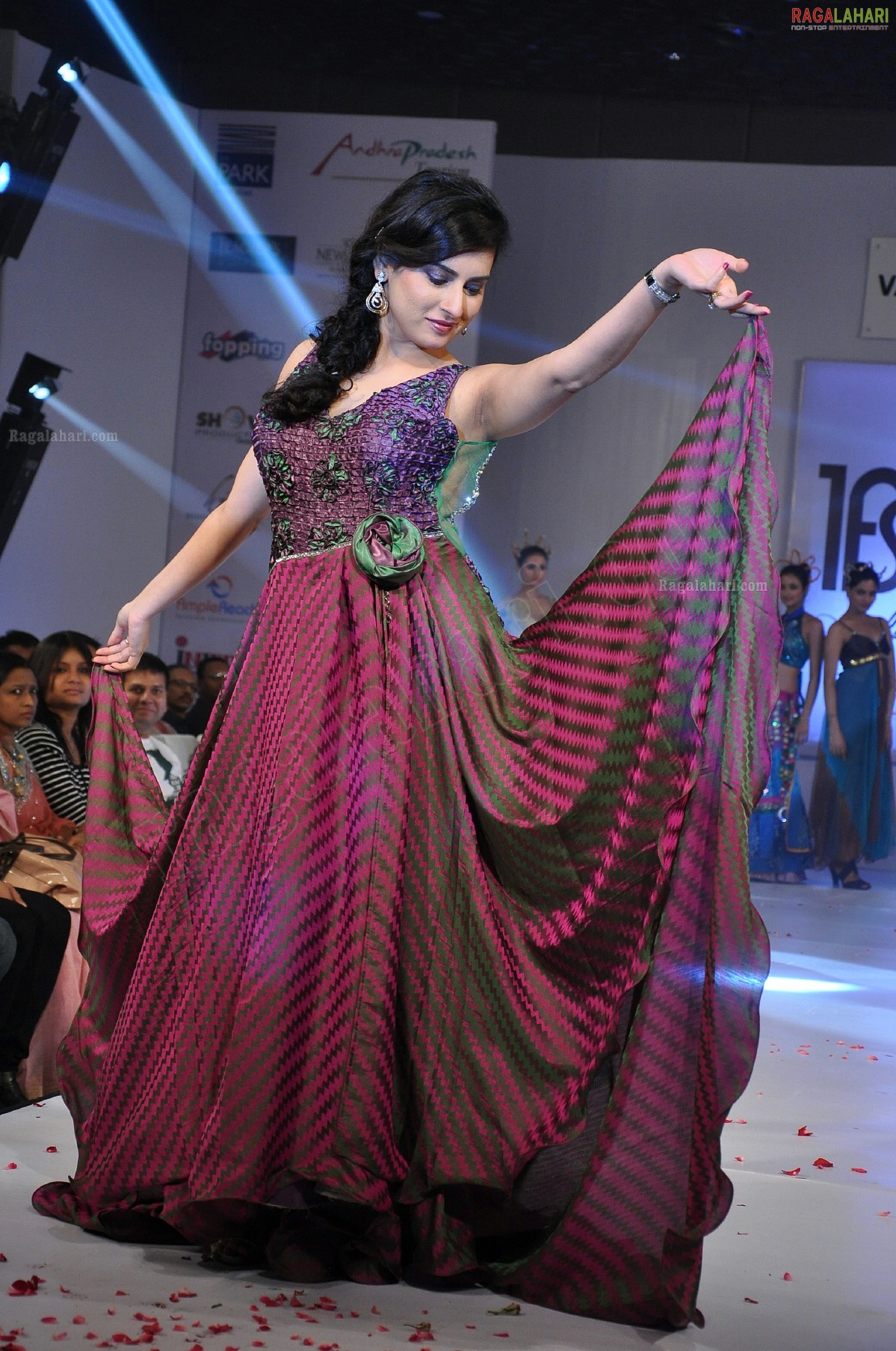 India Fashion Street - Fashion Tour 2012 (Day 2)