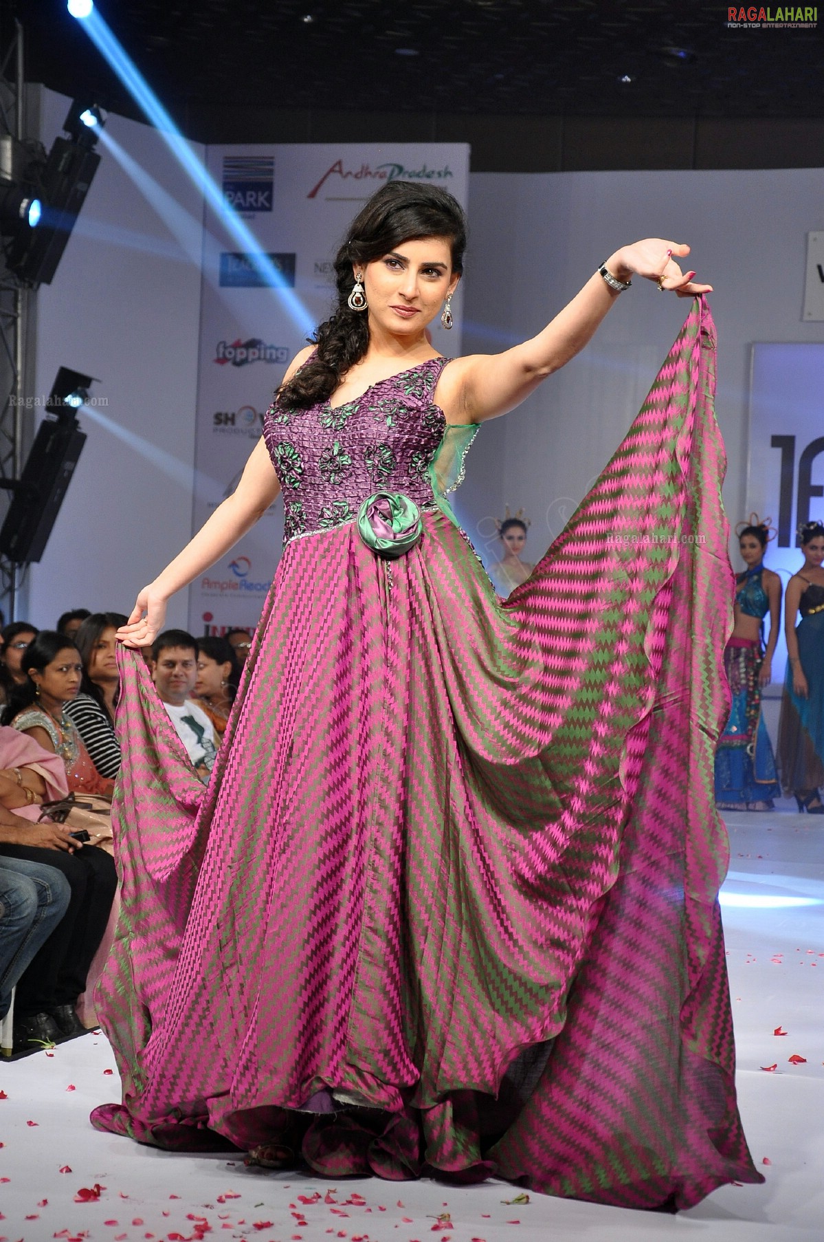 India Fashion Street - Fashion Tour 2012 (Day 2)