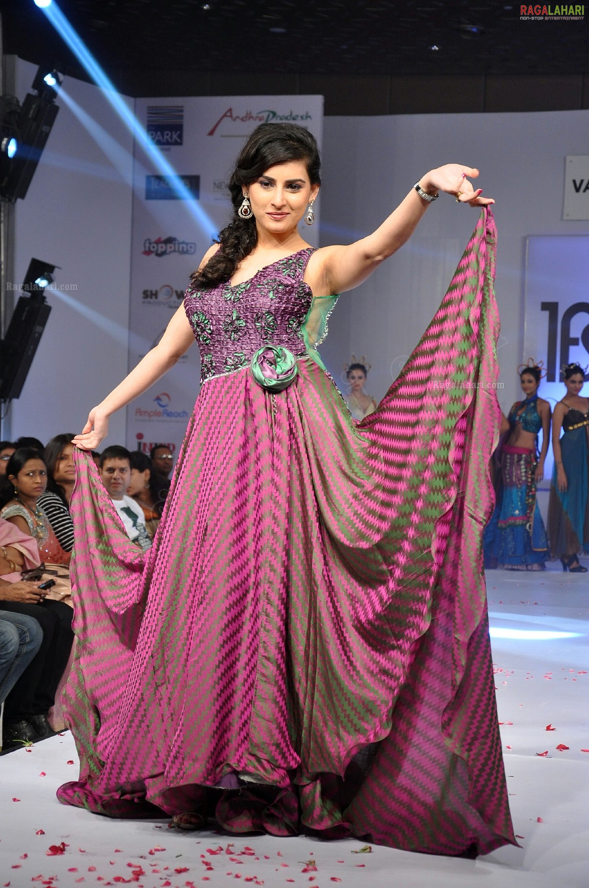 India Fashion Street - Fashion Tour 2012 (Day 2)