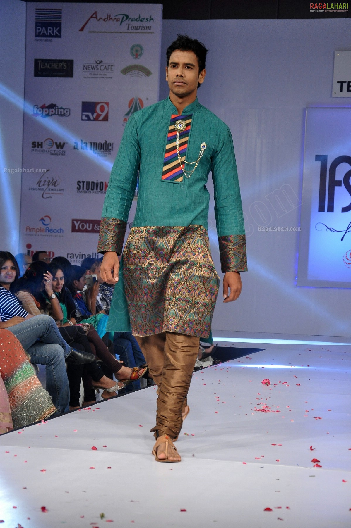 India Fashion Street - Fashion Tour 2012 (Day 2)