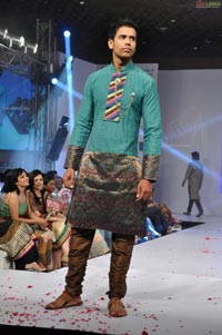 Indian Fashion Street Fashion Tour 2012