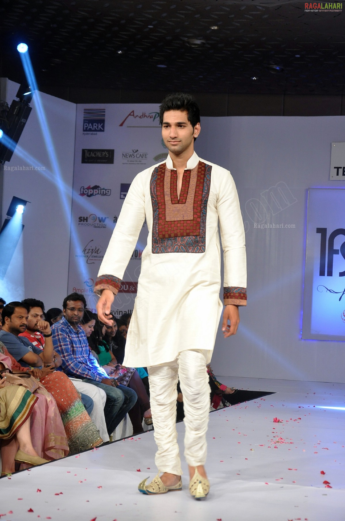 India Fashion Street - Fashion Tour 2012 (Day 2)