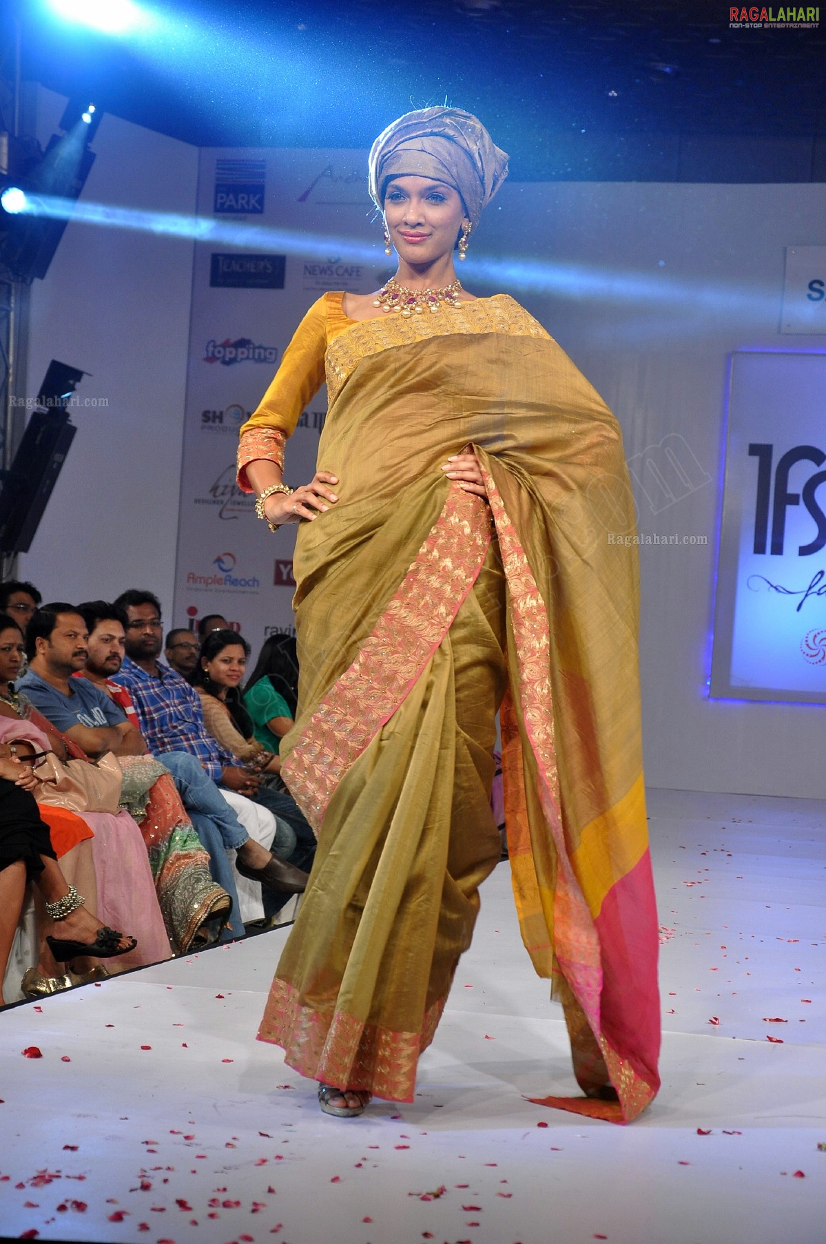 India Fashion Street - Fashion Tour 2012 (Day 2)