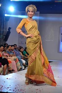 Indian Fashion Street Fashion Tour 2012