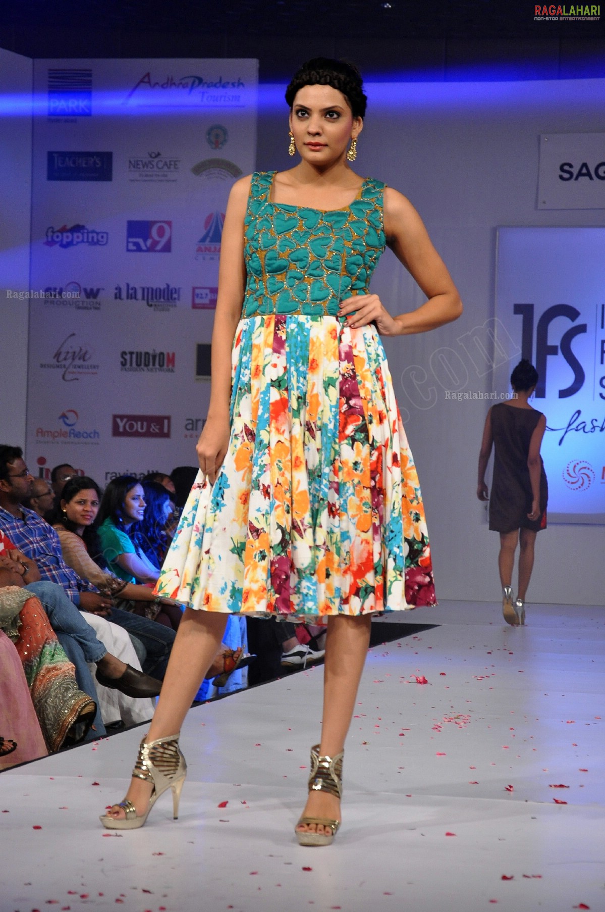 India Fashion Street - Fashion Tour 2012 (Day 2)