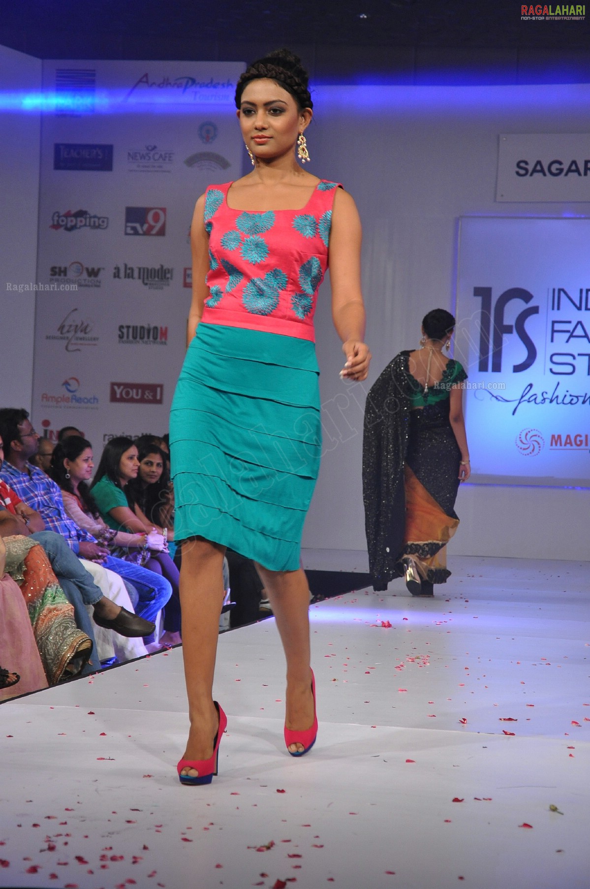 India Fashion Street - Fashion Tour 2012 (Day 2)