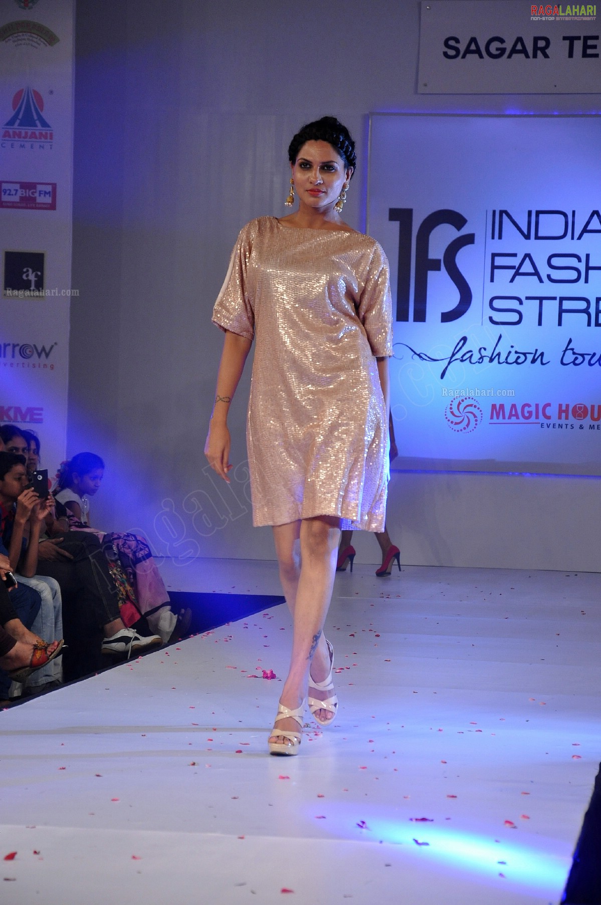 India Fashion Street - Fashion Tour 2012 (Day 2)