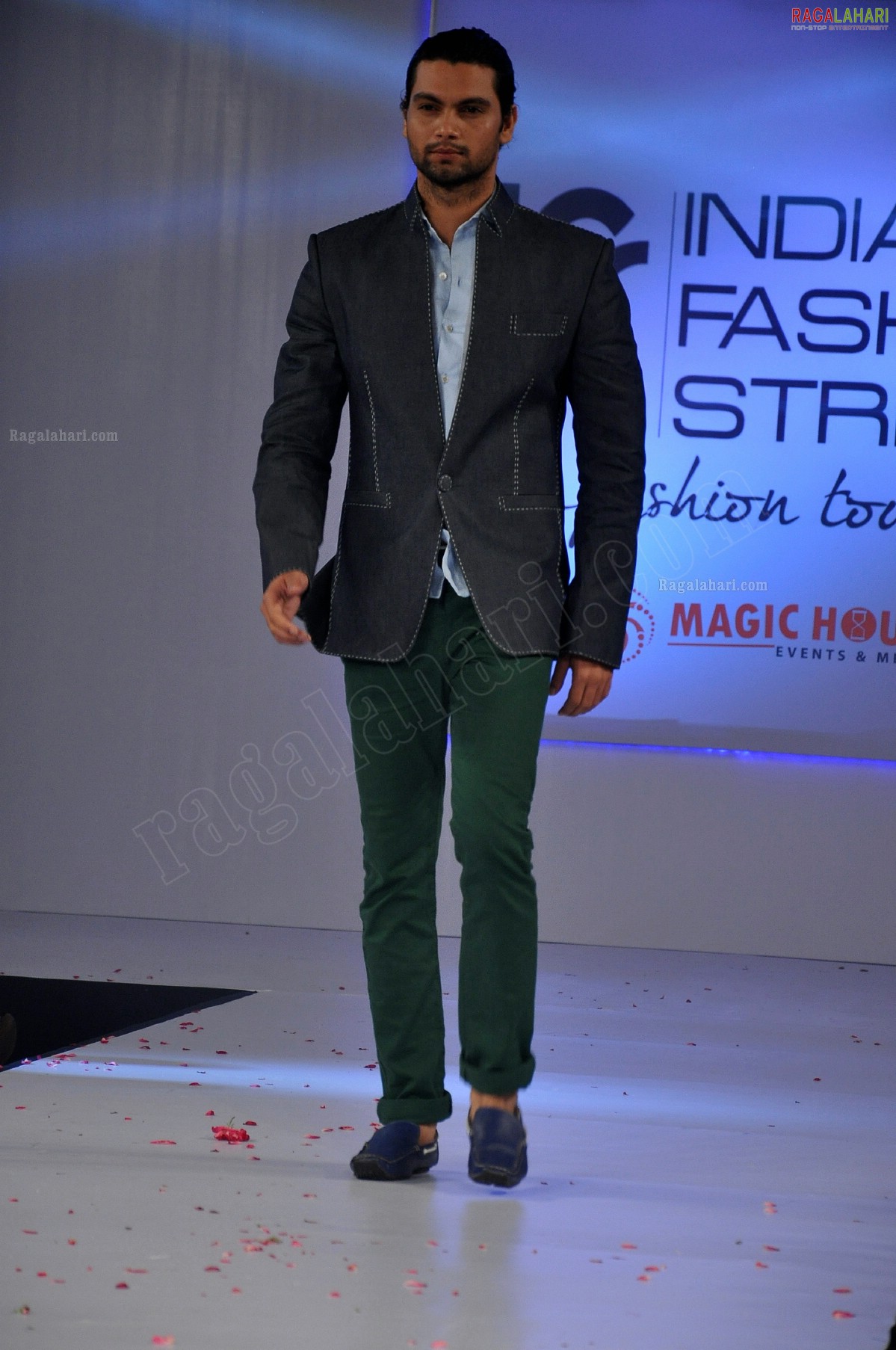 India Fashion Street - Fashion Tour 2012 (Day 2)