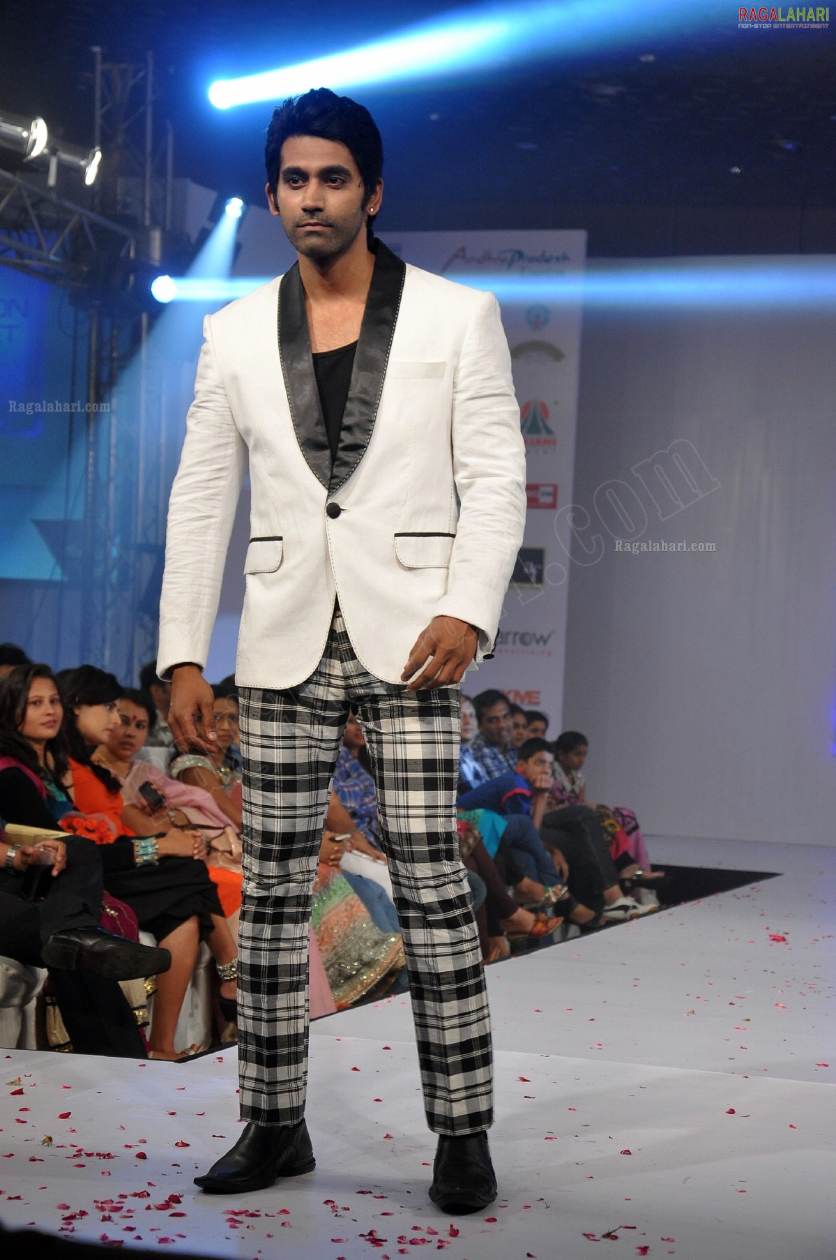 India Fashion Street - Fashion Tour 2012 (Day 2)