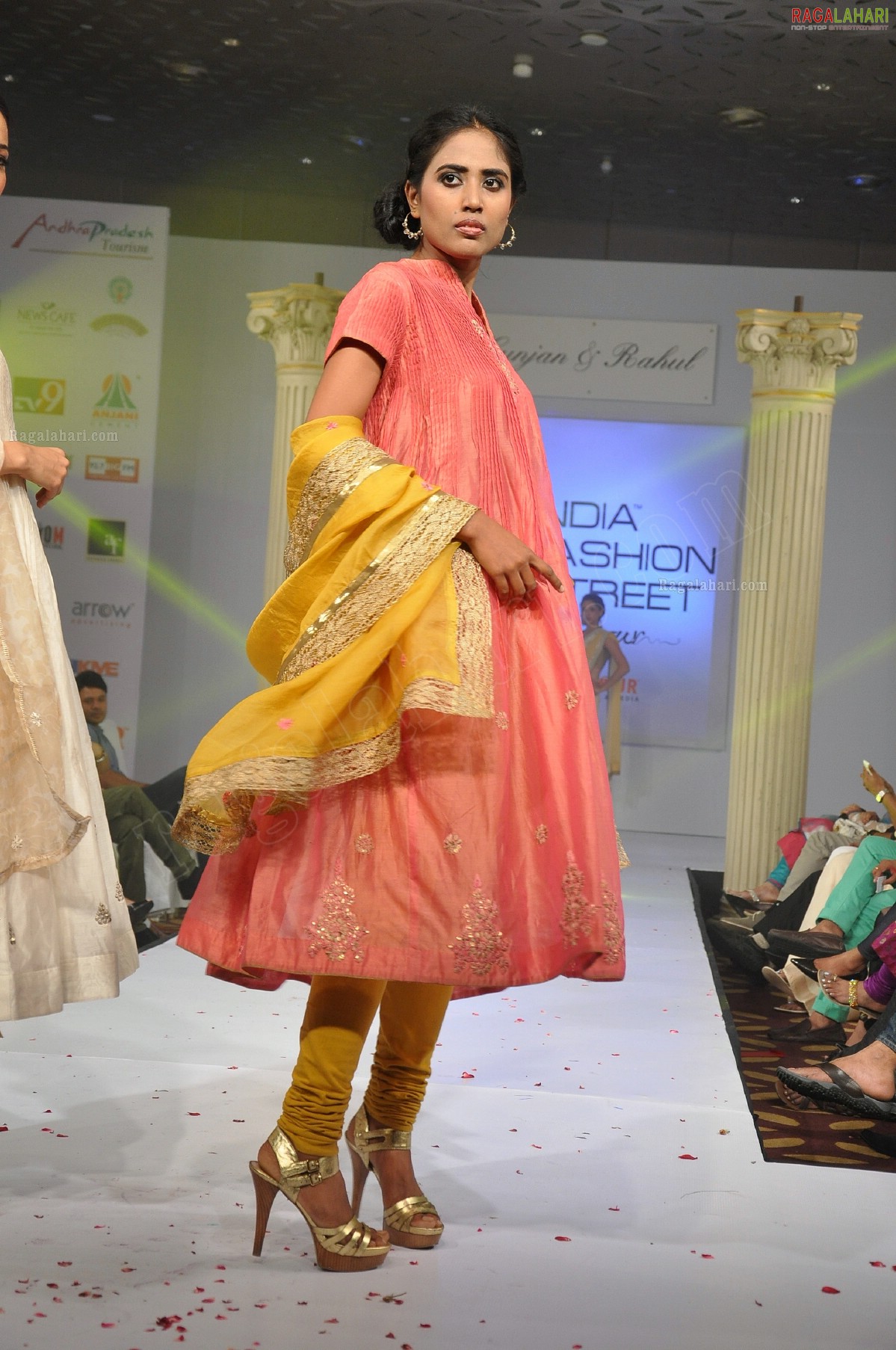 India Fashion Street - Fashion Tour 2012 (Day 2)