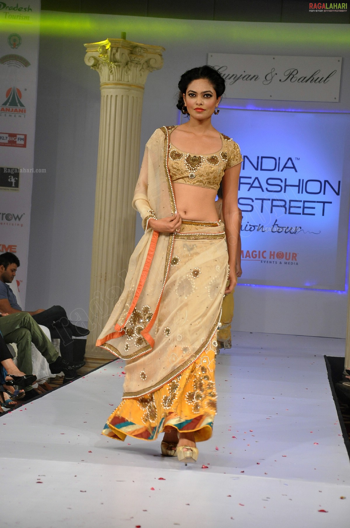 India Fashion Street - Fashion Tour 2012 (Day 2)