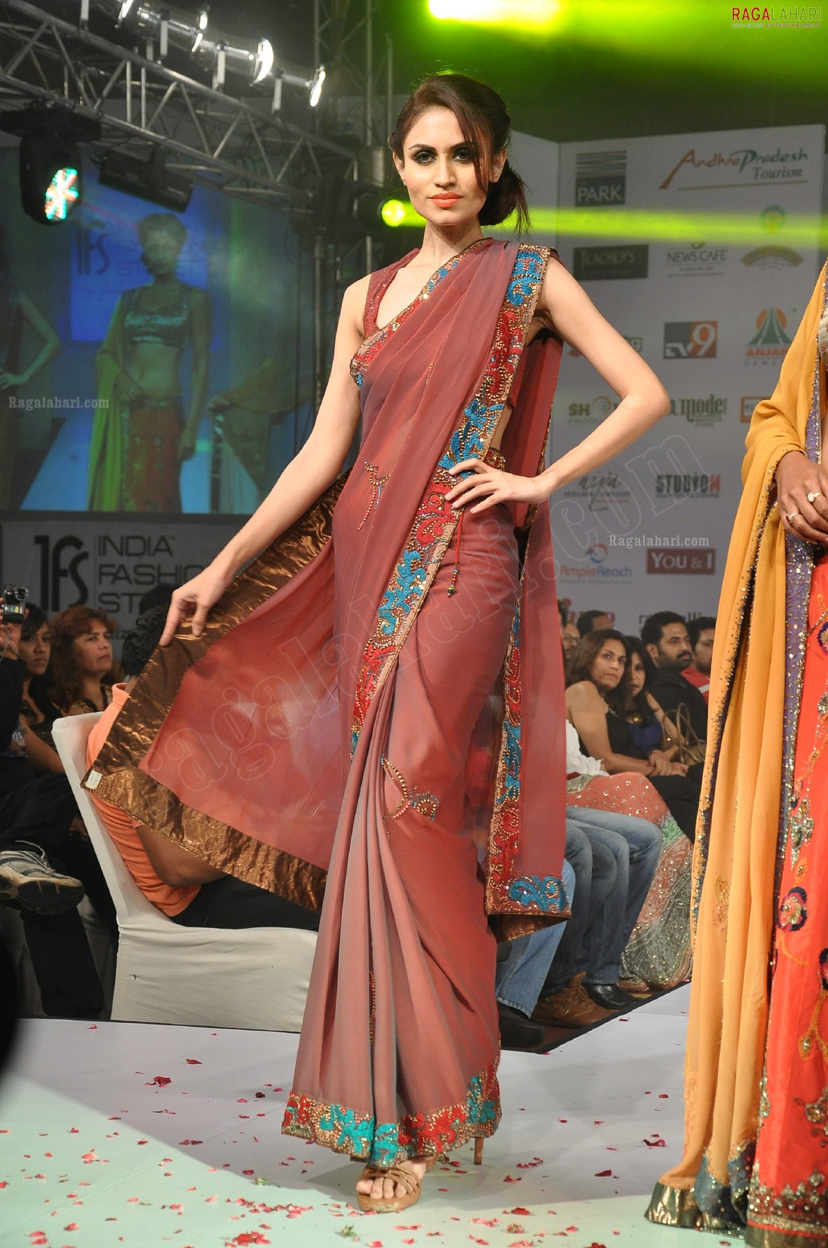 India Fashion Street - Fashion Tour 2012 (Day 2)