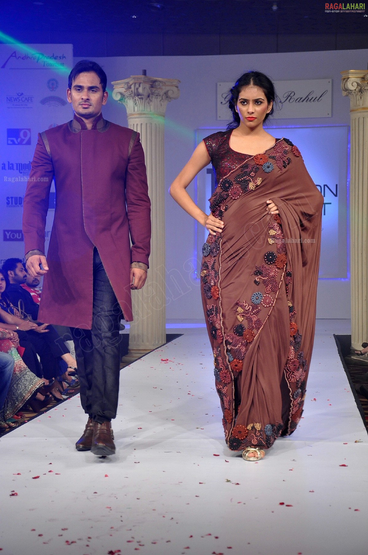 India Fashion Street - Fashion Tour 2012 (Day 2)