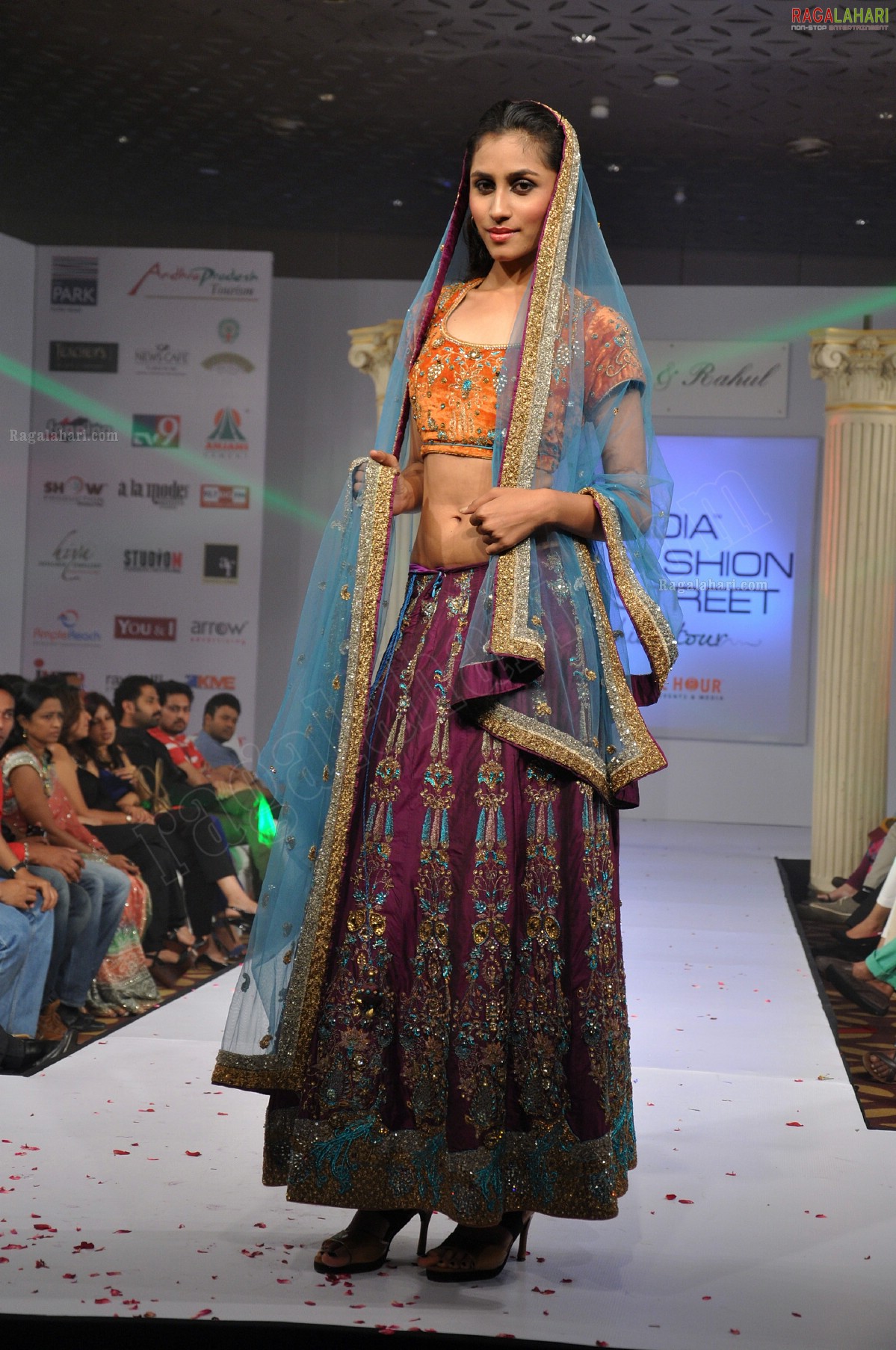 India Fashion Street - Fashion Tour 2012 (Day 2)