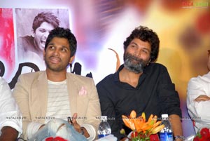 Julayi Double Platinum Disc Function