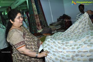 Lepakshi Cotton and Silk Fab Satya Sai Nigamagamam