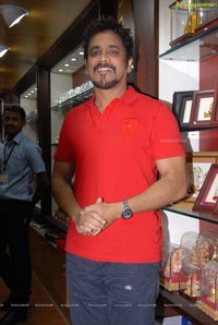 Akkineni Nagarjuna launches Kukatpally Kalyan Jewellers