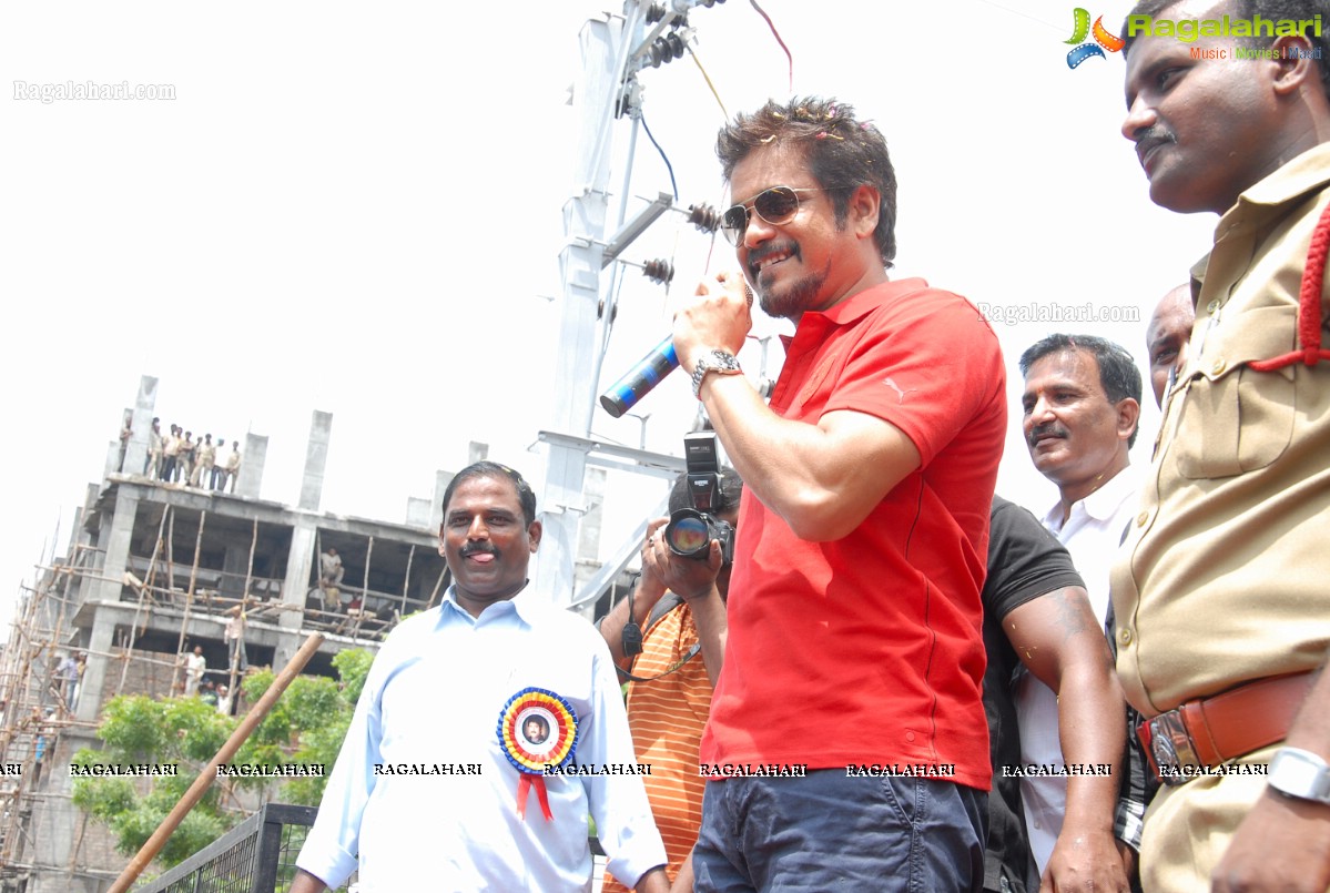 Nagarjuna launches Kukatpally Kalyan Jewellers