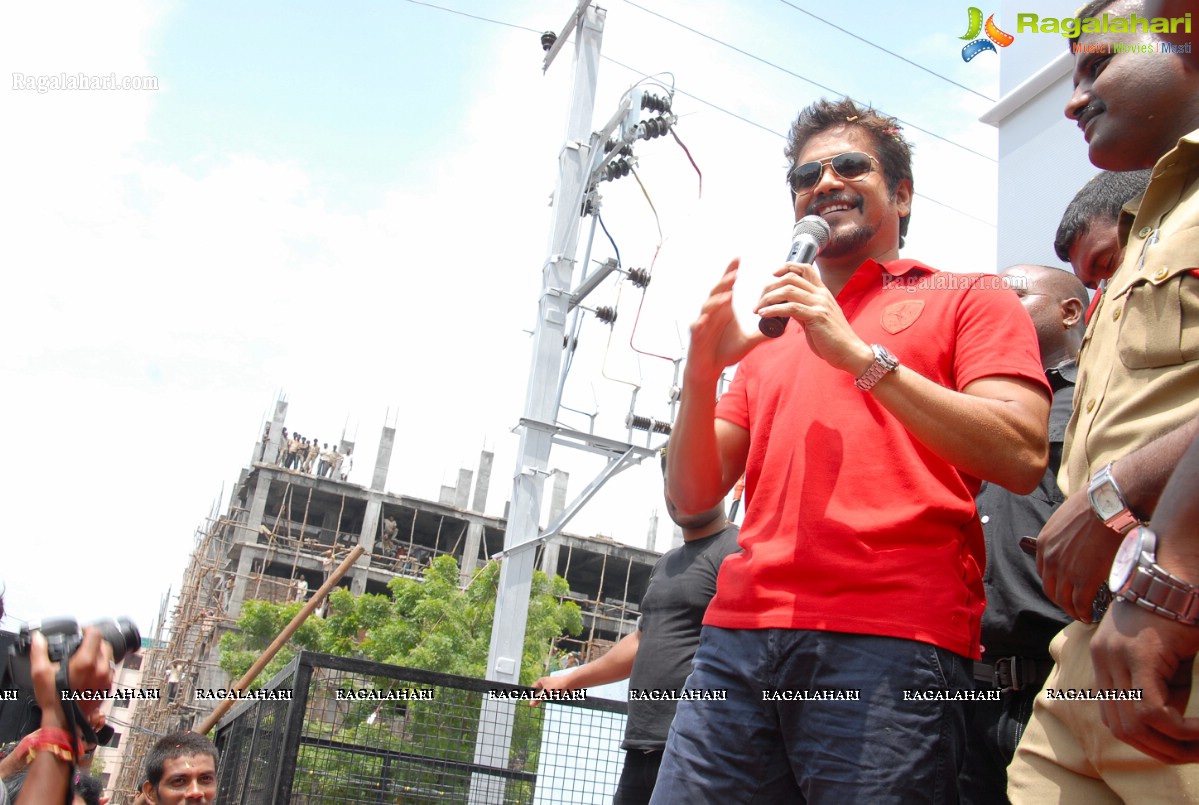 Nagarjuna launches Kukatpally Kalyan Jewellers