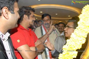 Akkineni Nagarjuna launches Kukatpally Kalyan Jewellers