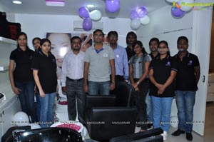 Tashu Kaushik launches Naturals Family Salon Attapur Photos