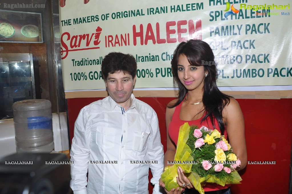 Sanjjanaa visits Sarvi Bakers and Restaurants