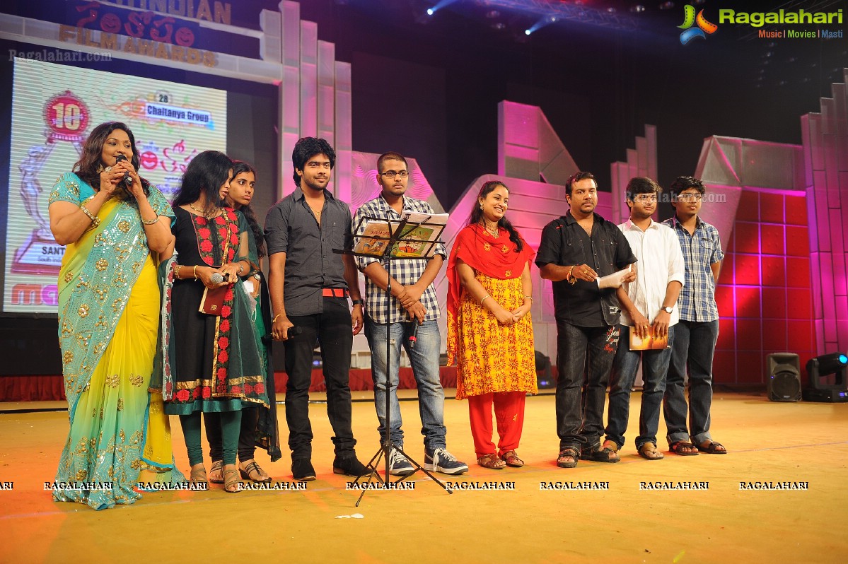 Santosham South Indian Film Awards 2011 (Set 2)