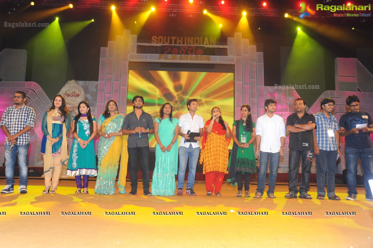 Santosham South Indian Film Awards 2011 (Set 2)