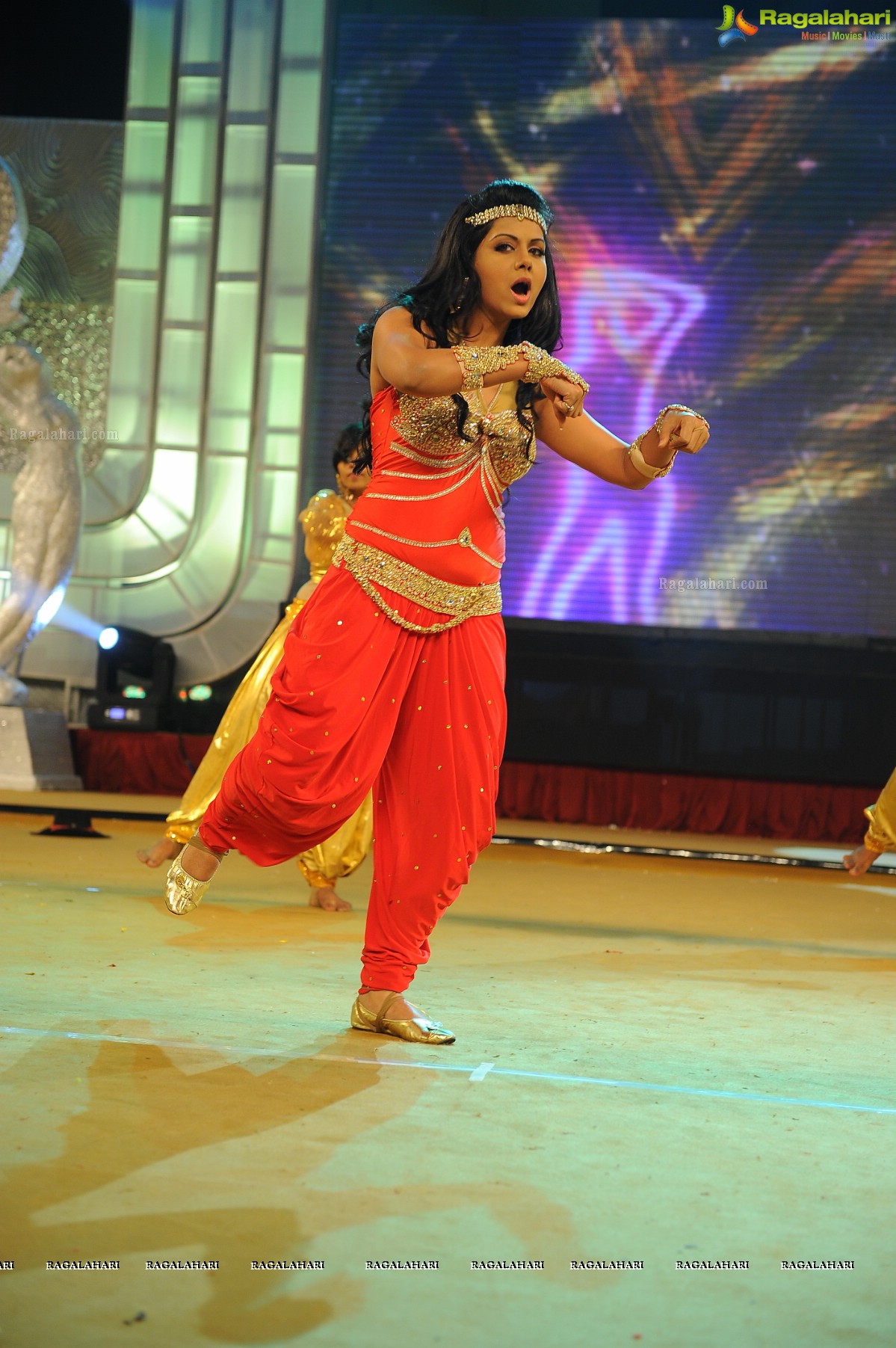 Santosham South Indian Film Awards 2011 (Set 2)