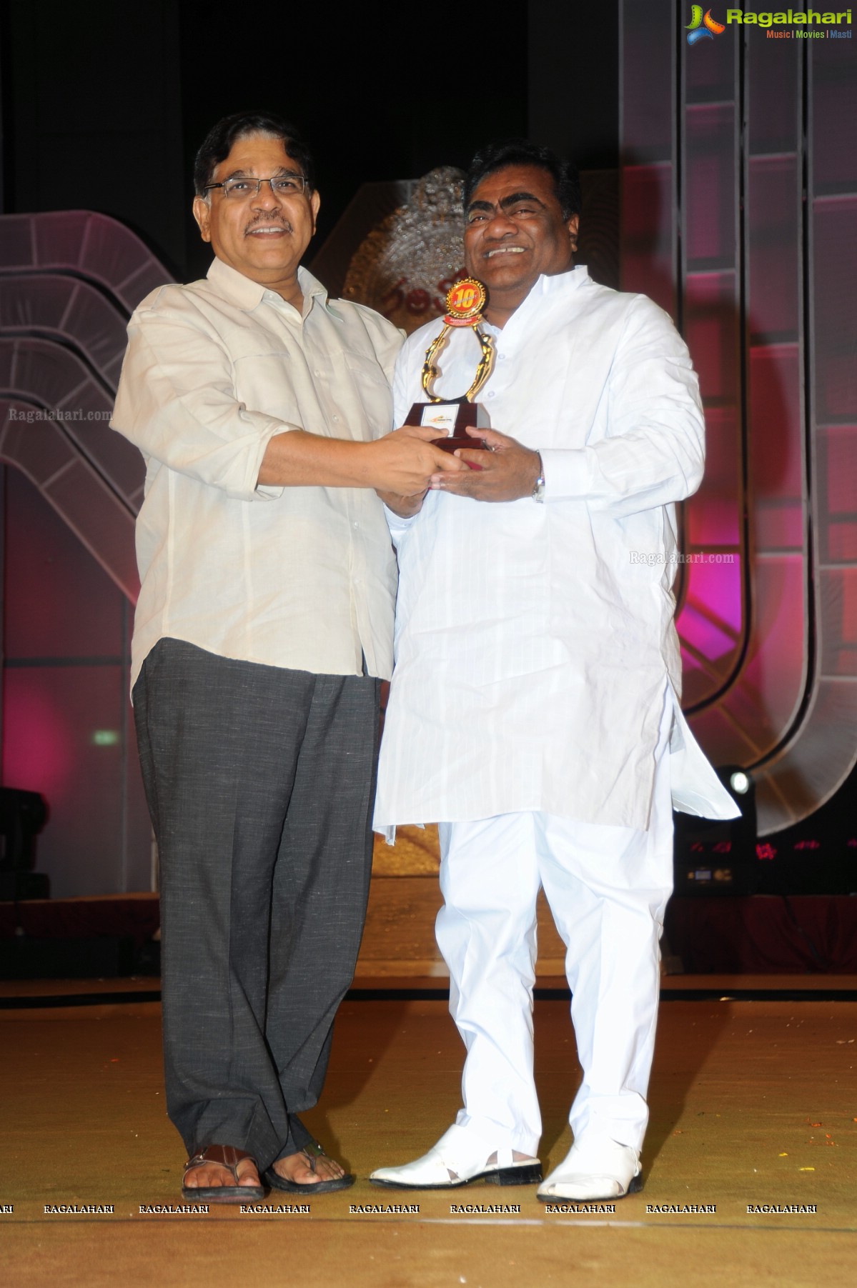 Santosham South Indian Film Awards 2011